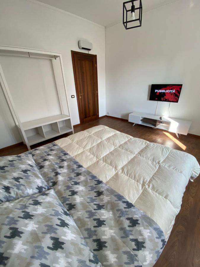 Hlux Oi Affiₜₜacaₘere Hotell Piacenza Eksteriør bilde